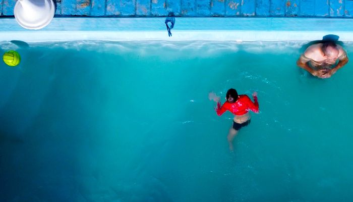 Foto: Roberto Dziura Jr/AEN Corpo de Bombeiros orienta como prevenir afogamentos e outros acidentes em piscinas